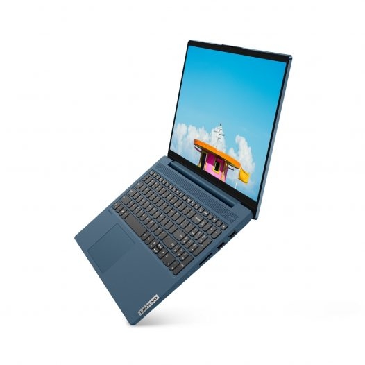 Laptop Lenovo Ryzen 7-5700U / 16GB / 512GB SSD /15.6" / Español