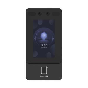 Terminal Min Moe WiFi de Reconocimiento Facial y Huella con lector MIFARE / Exterior IP65 / Hasta 1.5 mts en lectura de rostro / Soporta P2P Hik-Connect / 1,500 Rostros / 3,000 Huellas / Videoportero / POE
